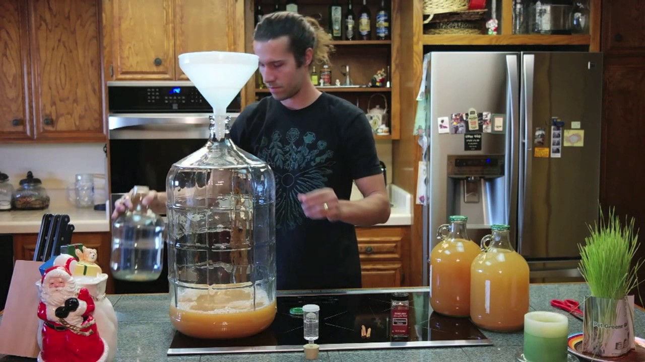 How to Brew Hard Cider at home. Easy Peezy Brew Insight
